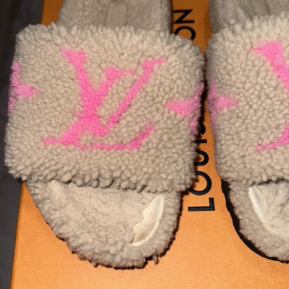 Making room - Picture 2 of 5